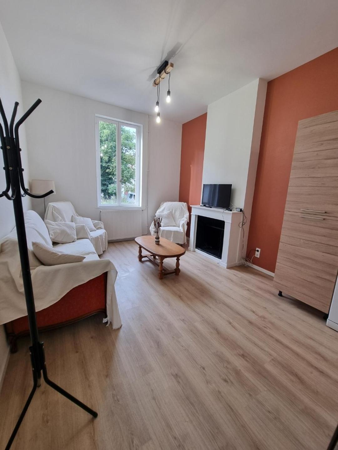 L Essentiel Gite Pour 6 Personnes Sireuil  Exteriör bild