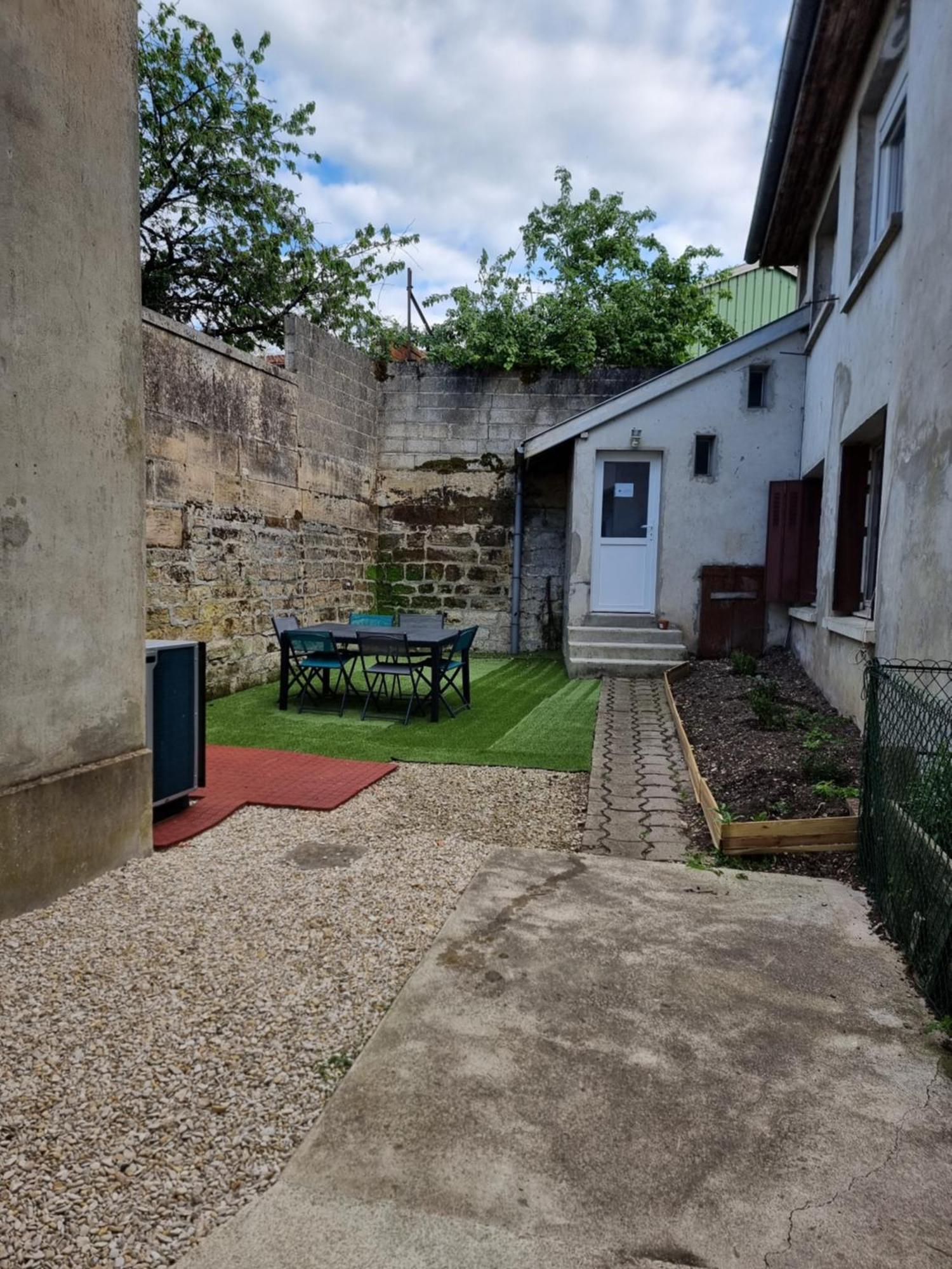 L Essentiel Gite Pour 6 Personnes Sireuil  Exteriör bild