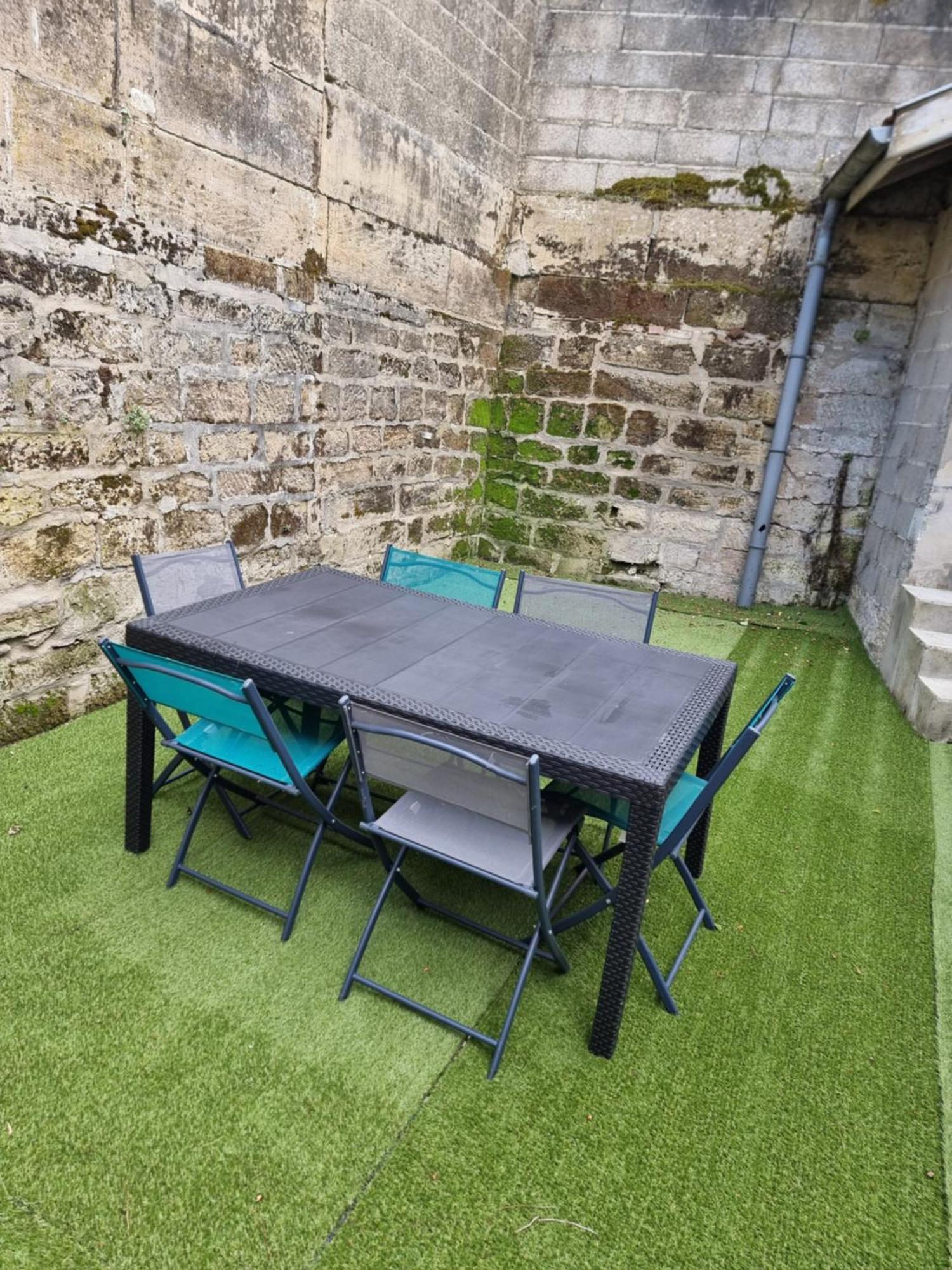 L Essentiel Gite Pour 6 Personnes Sireuil  Exteriör bild